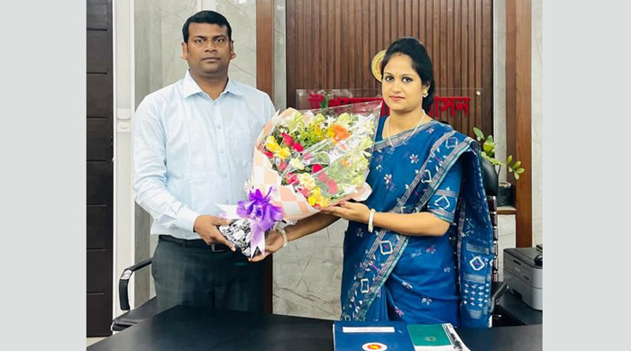 গোয়ালন্দে নবাগত ইউএনও সাথী দাসের দায়িত্ব গ্রহণ